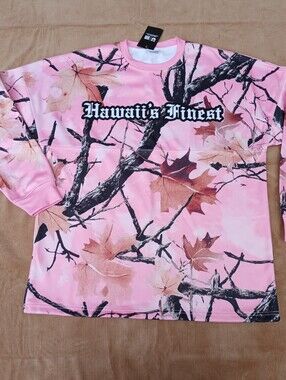Hawaii’s Finest Pink Autumn Camo Crewneck Sweatshirt NWT Size M
